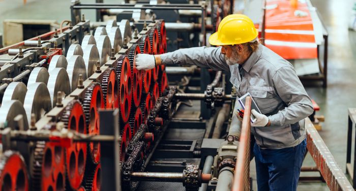 Understanding Cash Flow Challenges in Manufacturing