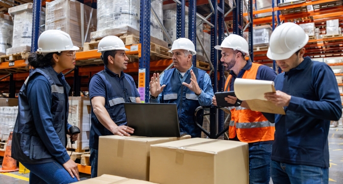 Managing Legacy Knowledge Risk in Manufacturing